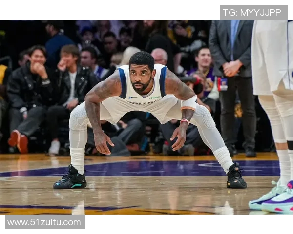 12月14日NBA焦点战:太阳队对决独行侠队谁能笑到最后 12月14日NBA焦点战:太阳队对决独行侠队谁能笑到最后